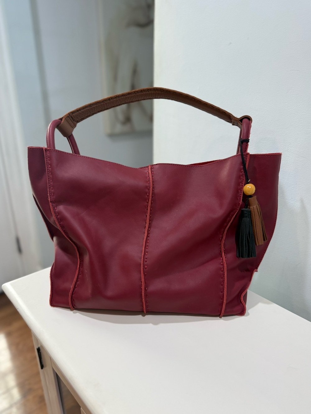 The Sak ~ Los Feliz Large Tote in Crimson Hobo like new! - Picture 5 of 17